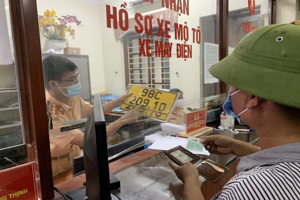 Cập nhật các thủ tục liên quan đến đăng ký biển số ô tô tại Nam Định
