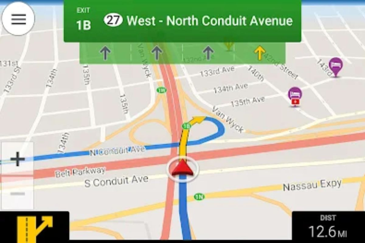 CoPilot GPS cung cấp thông tin về tuyến đường và mật độ giao thông