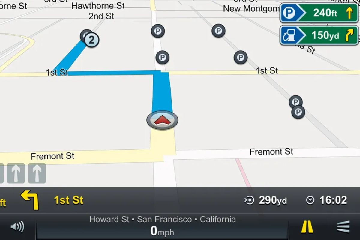 Genius Maps là ứng dụng bản đồ chỉ đường đi xe máy bằng giọng nói