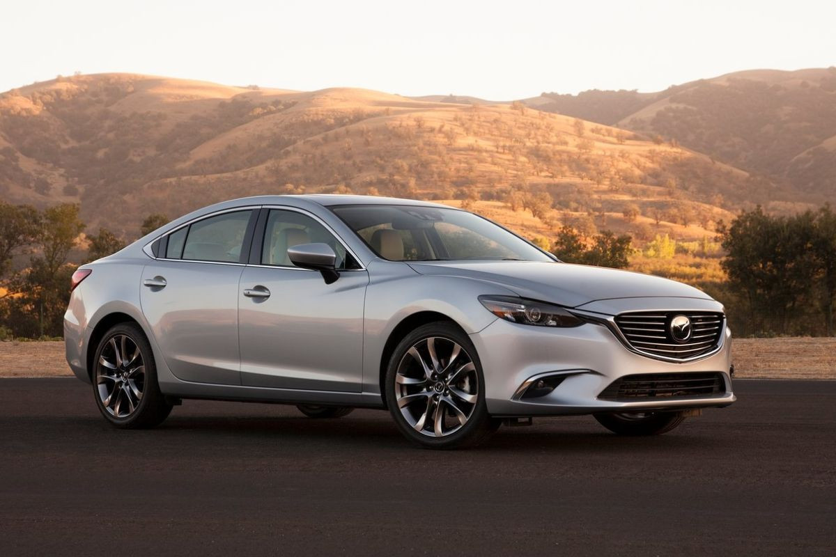 Mazda 6 là dòng xe sedan lý tưởng nhất trong phân khúc giá dưới 1 tỷ